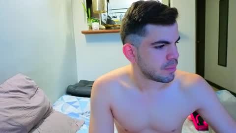 Snapshot of hotstud_999 chatting on 06/09/26, 11:00 Andres online show from 06/09/26, 11:00