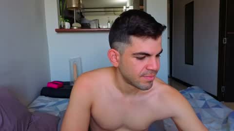 Snapshot of hotstud_999 chatting on 07/10/26, 04:09 Andres online show from 07/10/26, 04:09