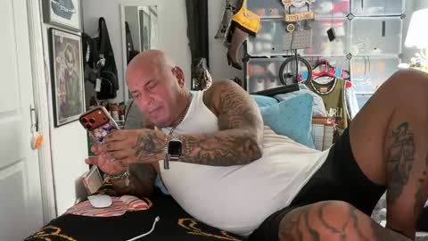 hotstuff775616 online show from 11/01/25, 05:31