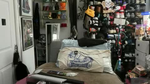 hotstuff775616 online show from 02/24/26, 03:37