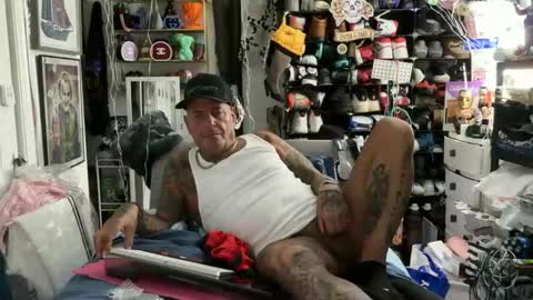 hotstuff775616 online show from 03/18/26, 01:53