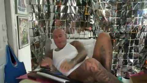 hotstuff775616 online show from 04/05/26, 03:58