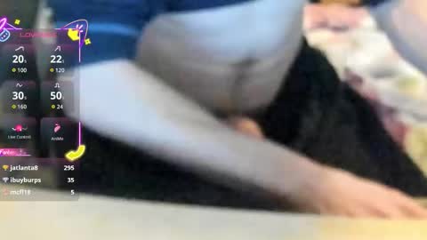 Snapshot of hotsummer1996 chatting on 01/10/26, 09:00 hot online show from 01/10/26, 09:00