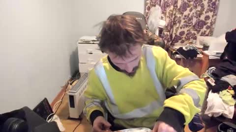 Snapshot of hotsummer1996 chatting on 02/17/26, 07:20 hot online show from 02/17/26, 07:20