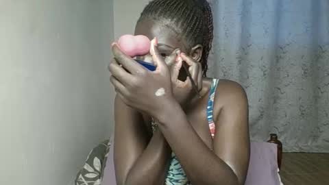 Amalia online show from 11/18/25, 12:09