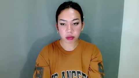 jelaigrande  online show from 11/28/25, 01:08