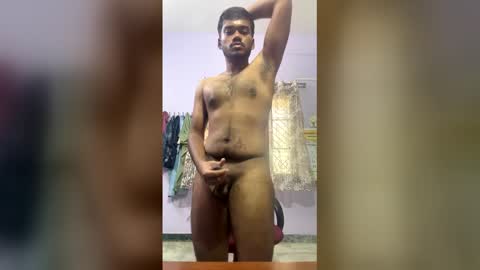 Snapshot of hottamilguy01 chatting on 04/22/26, 06:27 hottamilguy01 online show from 04/22/26, 06:27