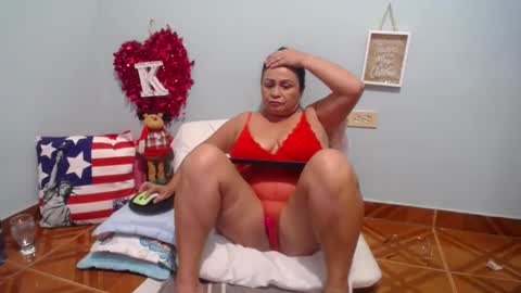 victorya karolyna online show from 12/31/24, 11:17