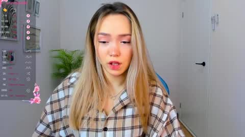 hello Im Eva online show from 12/20/24, 02:19