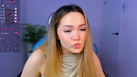 hello Im Eva online show from 01/07/25, 11:16