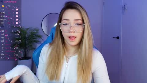 hello Im Eva online show from 01/26/25, 07:32