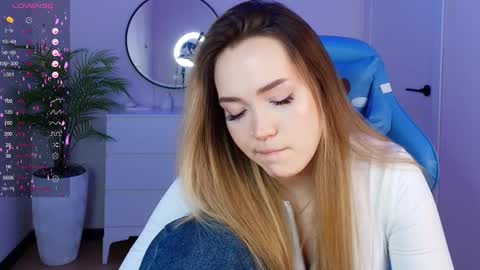 hello Im Eva online show from 01/26/25, 10:45