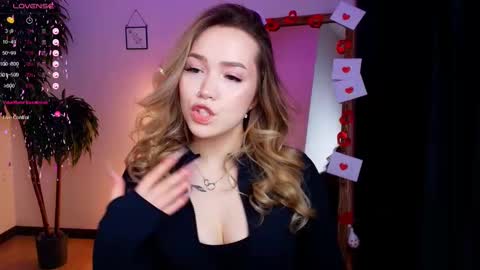 hello Im Eva online show from 02/12/25, 08:06