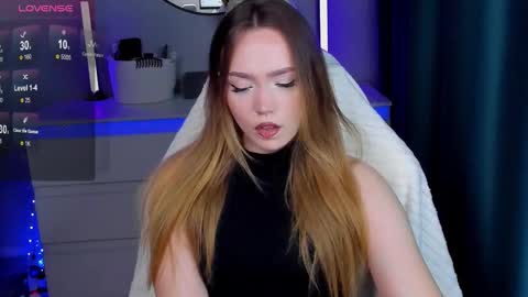 hello Im Eva online show from 09/26/25, 02:32