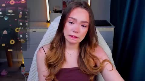 Snapshot of hottease_pvt chatting on 03/09/26, 08:07 hello Im Eva online show from 03/09/26, 08:07