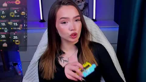 Snapshot of hottease_pvt chatting on 04/04/26, 07:28 hello Im Eva online show from 04/04/26, 07:28