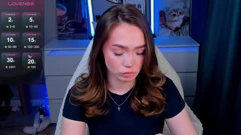 Snapshot of hottease_pvt chatting on 04/21/26, 09:37 hello Im Eva online show from 04/21/26, 09:37