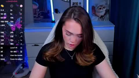 Snapshot of hottease_pvt chatting on 04/22/26, 05:21 hello Im Eva online show from 04/22/26, 05:21