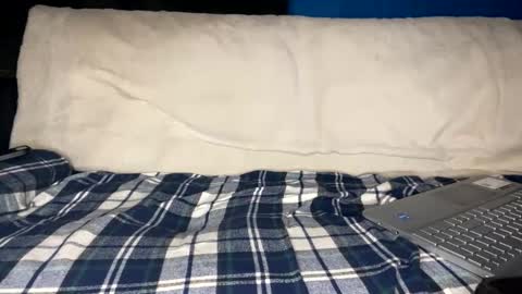 Snapshot of hottee1992 chatting on 12/29/24, 01:45 BlackEdge online show from 12/29/24, 01:45