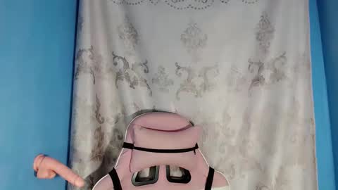    online show from 11/24/25, 02:39