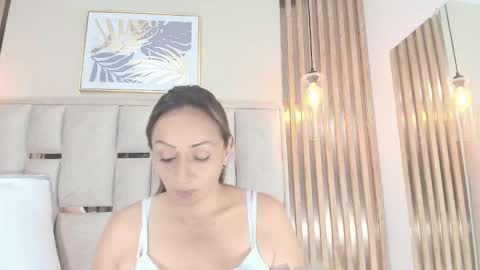 Natalie  online show from 09/26/25, 02:15