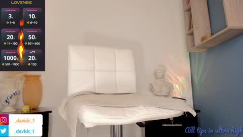 Snapshot of hottestdavidx chatting on 01/30/25, 06:00 ONLY  online show from 01/30/25, 06:00