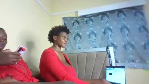 Snapshot of hottie_amor chatting on 09/10/25, 09:53 AMOR online show from 09/10/25, 09:53