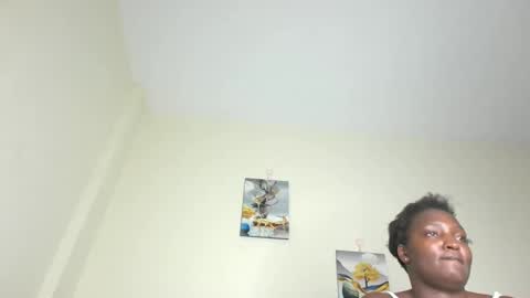 Snapshot of hottie_amor chatting on 02/16/26, 11:01 AMOR online show from 02/16/26, 11:01