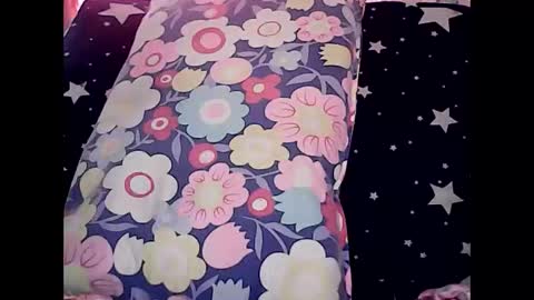 Leen online show from 10/31/25, 02:12