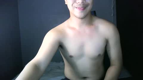 Snapshot of hottie_kyle69 chatting on 04/17/26, 02:42 hottie_kyle69 online show from 04/17/26, 02:42