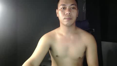 Snapshot of hottie_kyle69 chatting on 05/20/26, 10:43 hottie_kyle69 online show from 05/20/26, 10:43