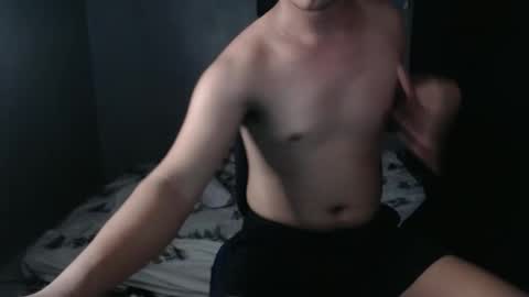 Snapshot of hottie_kyle69 chatting on 05/21/26, 12:01 hottie_kyle69 online show from 05/21/26, 12:01