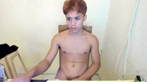 Snapshot of hottie_migs chatting on 05/05/26, 05:10 hottie_migs online show from 05/05/26, 05:10