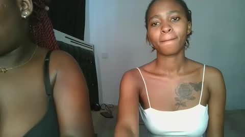 Snapshot of hottie_mistie chatting on 04/17/26, 09:45 hottie_mistie online show from 04/17/26, 09:45