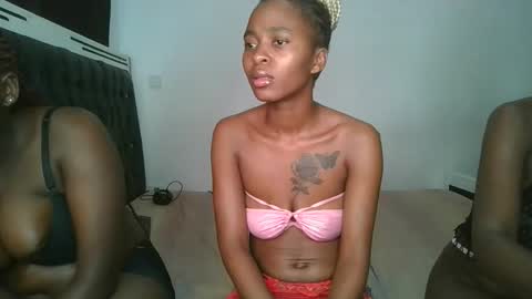 Snapshot of hottie_mistie chatting on 04/25/26, 01:41 hottie_mistie online show from 04/25/26, 01:41