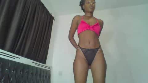 Snapshot of hottie_mistie chatting on 07/09/26, 07:18 hottie_mistie online show from 07/09/26, 07:18