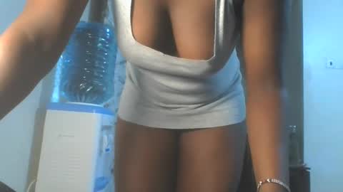 Snapshot of hottie_vera chatting on 10/02/25, 07:10 vera online show from 10/02/25, 07:10