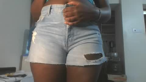 Snapshot of hottie_vera chatting on 10/24/25, 08:38 vera online show from 10/24/25, 08:38