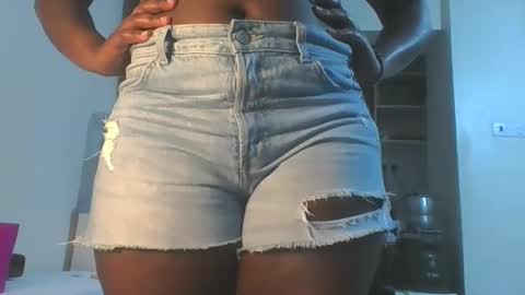 Snapshot of hottie_vera chatting on 11/08/25, 07:41 vera online show from 11/08/25, 07:41