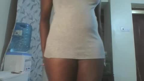 Snapshot of hottie_vera chatting on 01/08/26, 06:43 vera online show from 01/08/26, 06:43