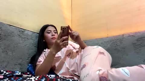 hottie_wildasian4uxxx online show from 04/08/26, 07:41