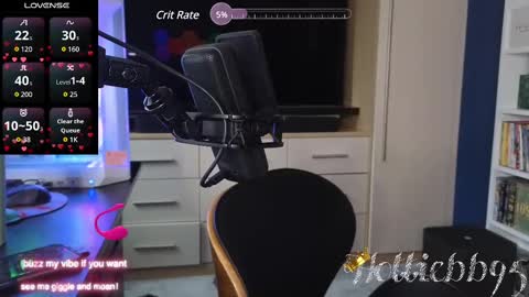 Snapshot of hottiebb95 chatting on 02/26/25, 12:58 Roberts stones online show from 02/26/25, 12:58