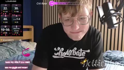 Snapshot of hottiebb95 chatting on 03/11/25, 04:54 Roberts stones online show from 03/11/25, 04:54