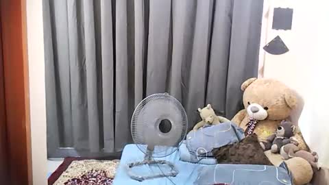 Snapshot of hottiechloe05 chatting on 04/11/26, 07:35 HottieChloe online show from 04/11/26, 07:35