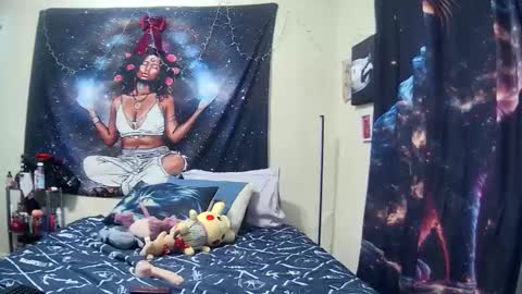 Snapshot of hottiefreckles chatting on 01/07/25, 06:05 Tokyodagoddess online show from 01/07/25, 06:05