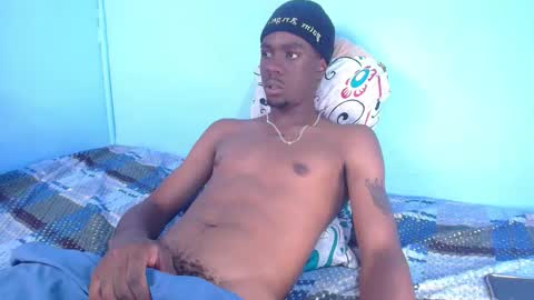 Snapshot of hottiekingny chatting on 11/03/25, 10:53 independent Model online show from 11/03/25, 10:53