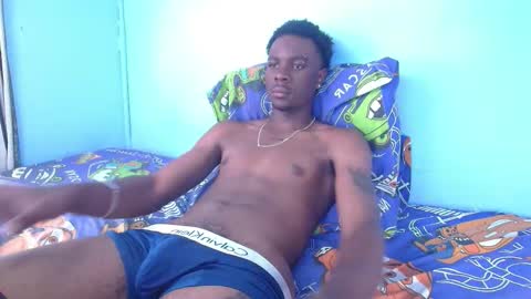 Snapshot of hottiekingny chatting on 12/01/25, 08:25 independent Model online show from 12/01/25, 08:25