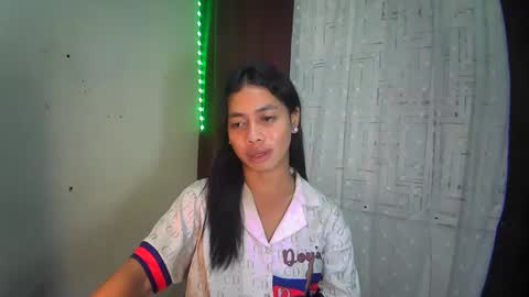 Snapshot of hottiescummerx chatting on 12/08/24, 08:58 N I C A online show from 12/08/24, 08:58