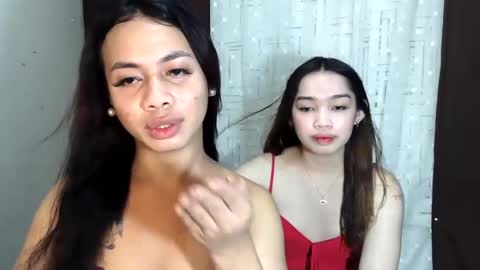 Snapshot of hottiescummerx chatting on 01/08/25, 11:21 N I C A online show from 01/08/25, 11:21