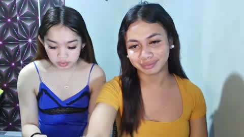 Snapshot of hottiescummerx chatting on 02/04/25, 03:22 N I C A online show from 02/04/25, 03:22